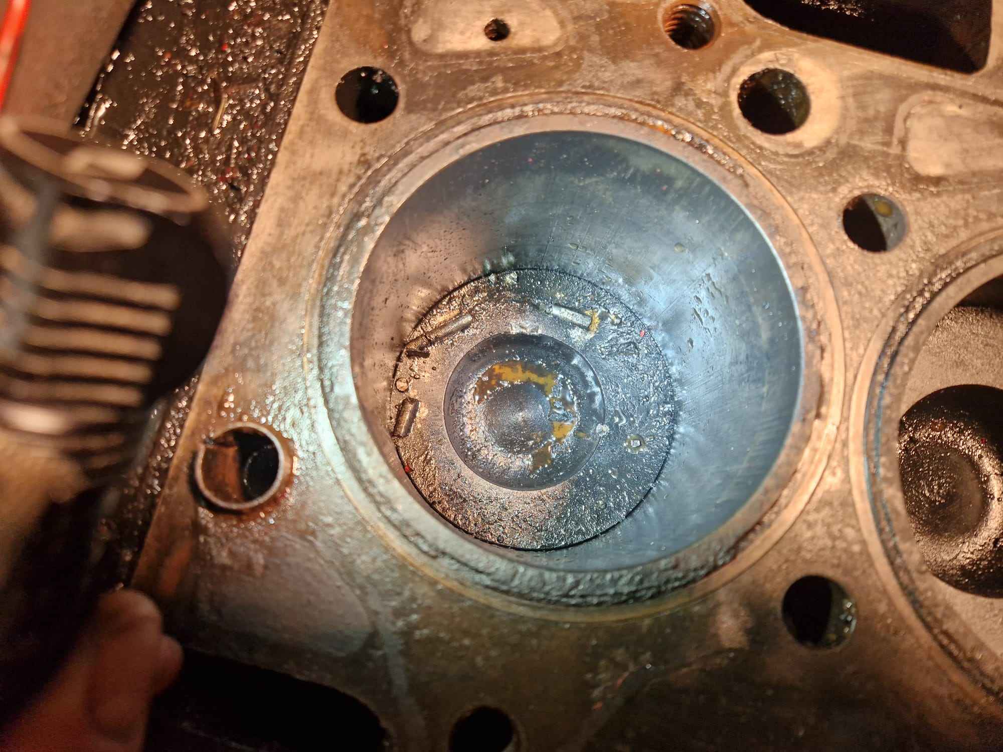 Intikka 584 mäntä.jpg